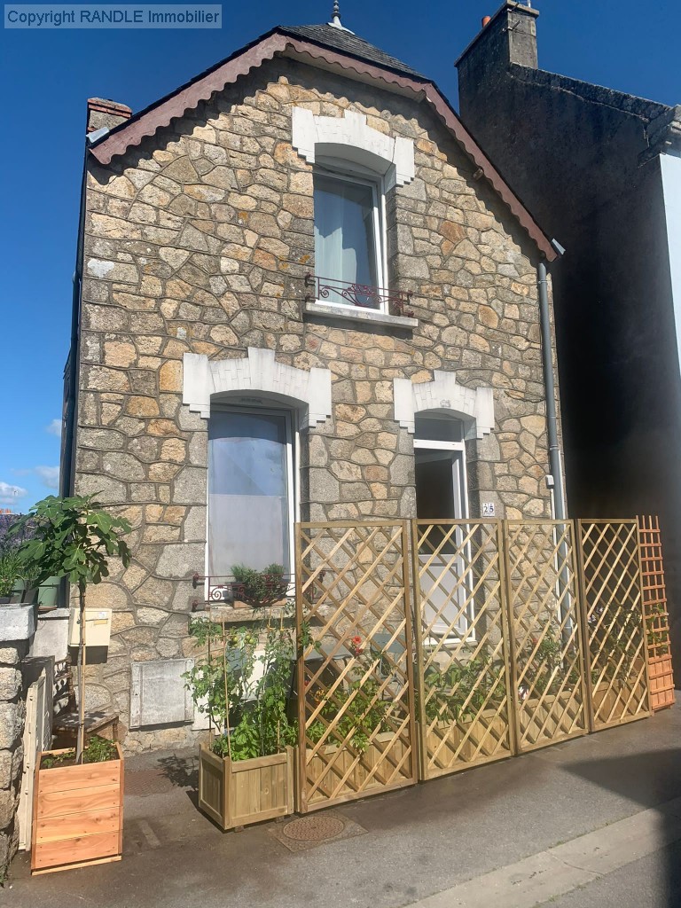 Vente maison - LOCMIQUELIC 57 m², 4 pièces