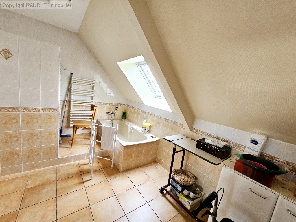 Vente maison - RIANTEC 179 m², 8 pièces